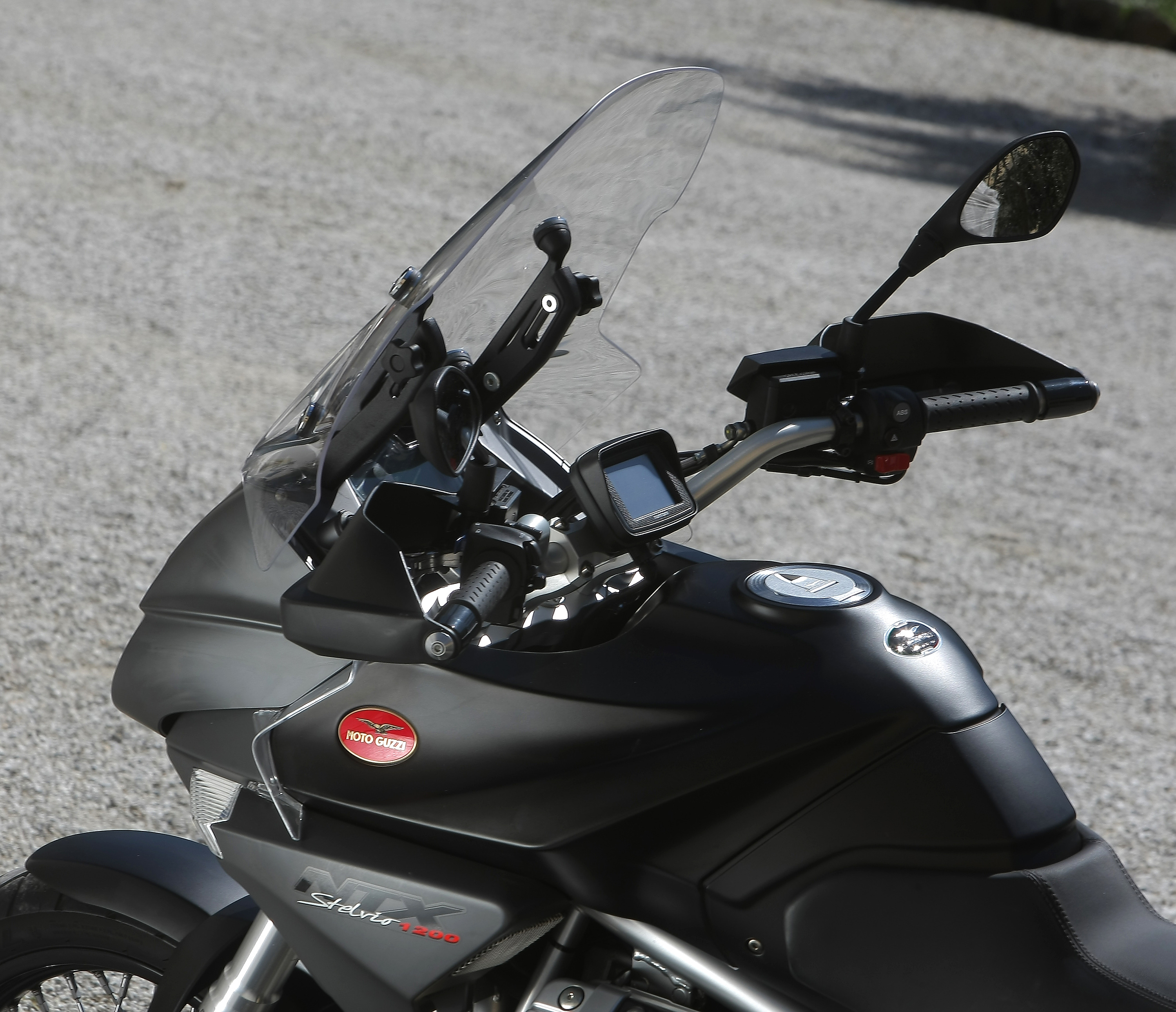 Stelvio1200NTX_201104_19.jpg