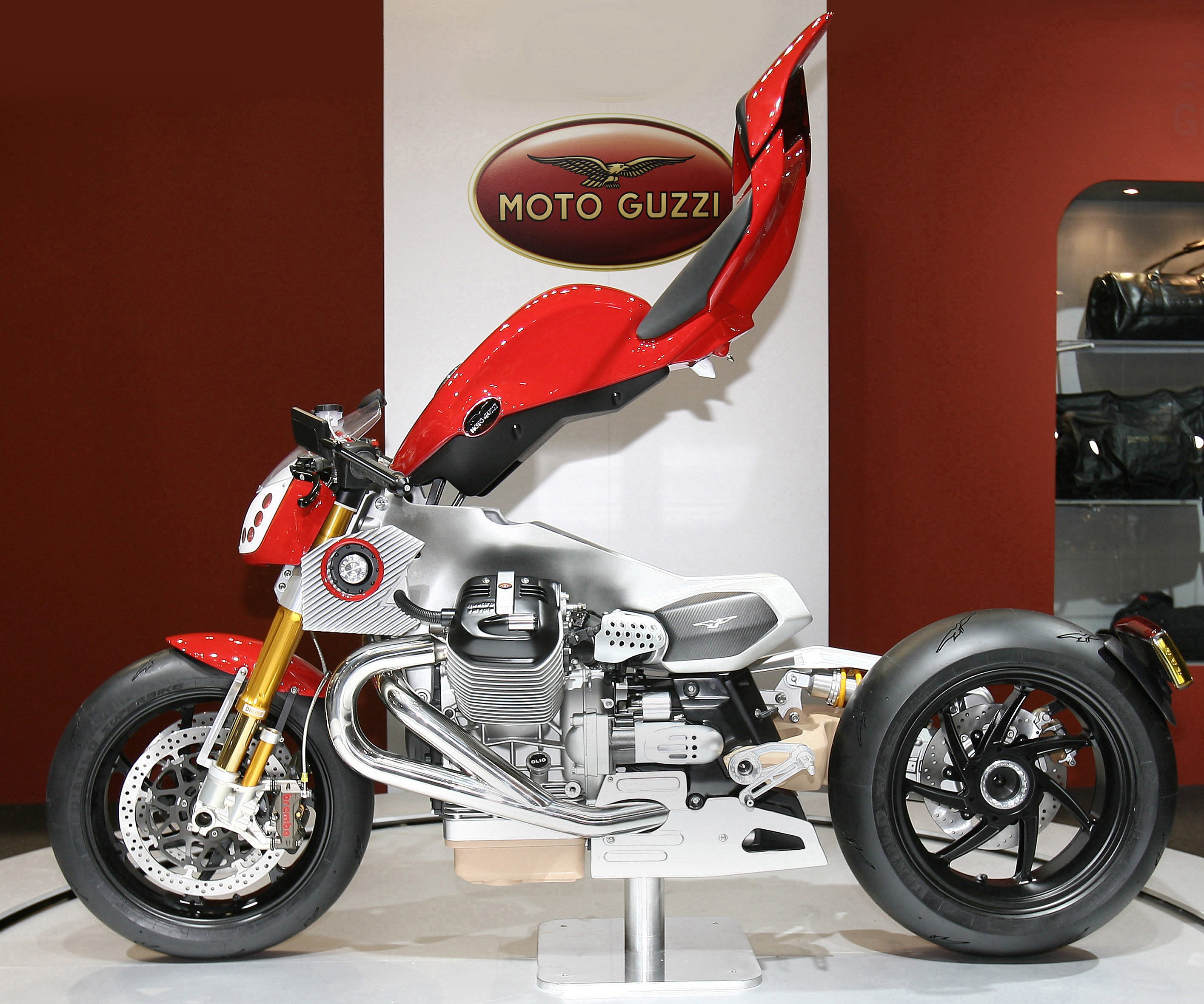 V12LeMans_200911_17.jpg