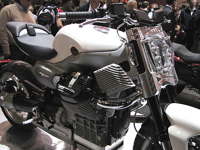 V12Strada_200911_03.jpg