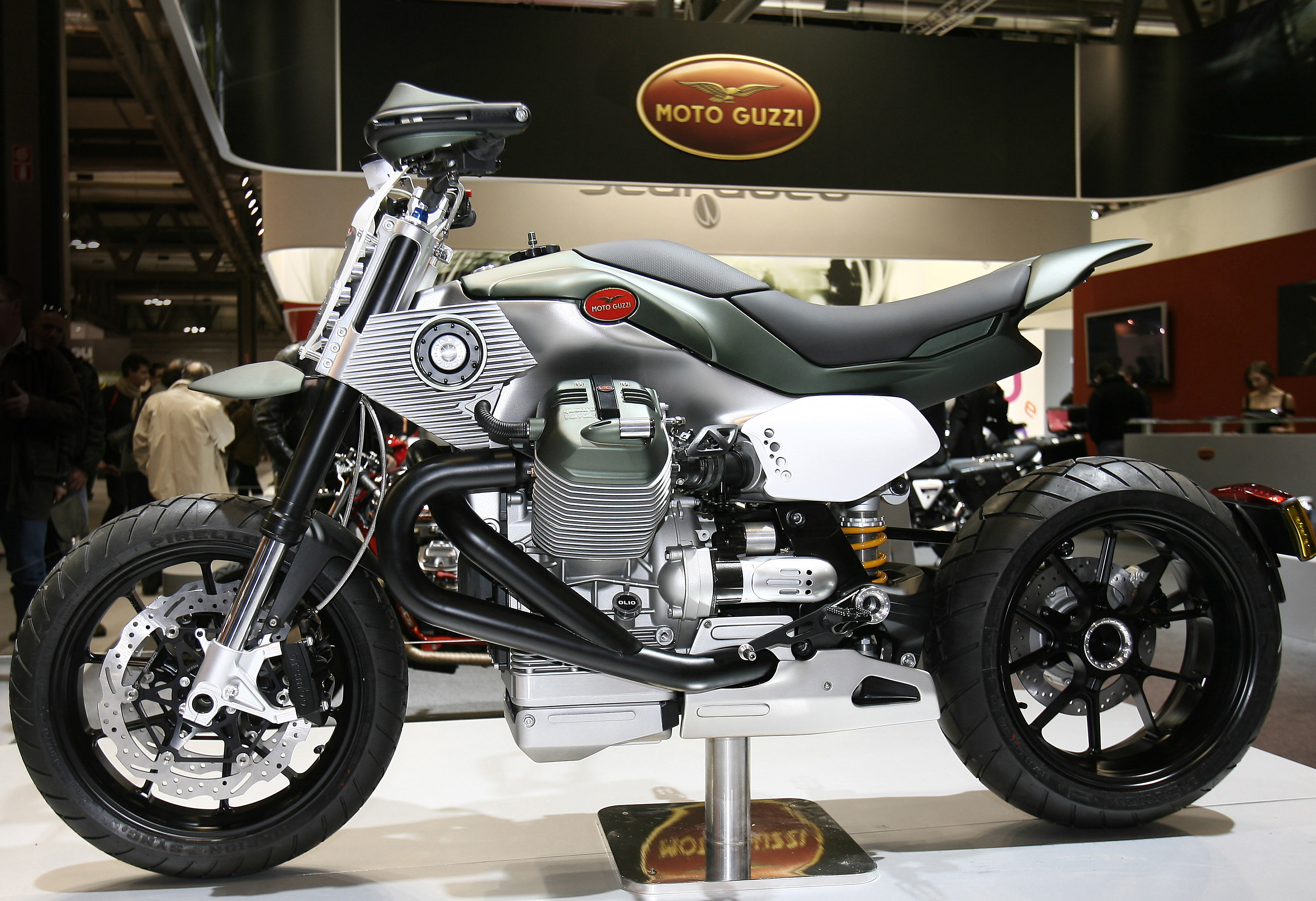 V12X_200911_12.jpg