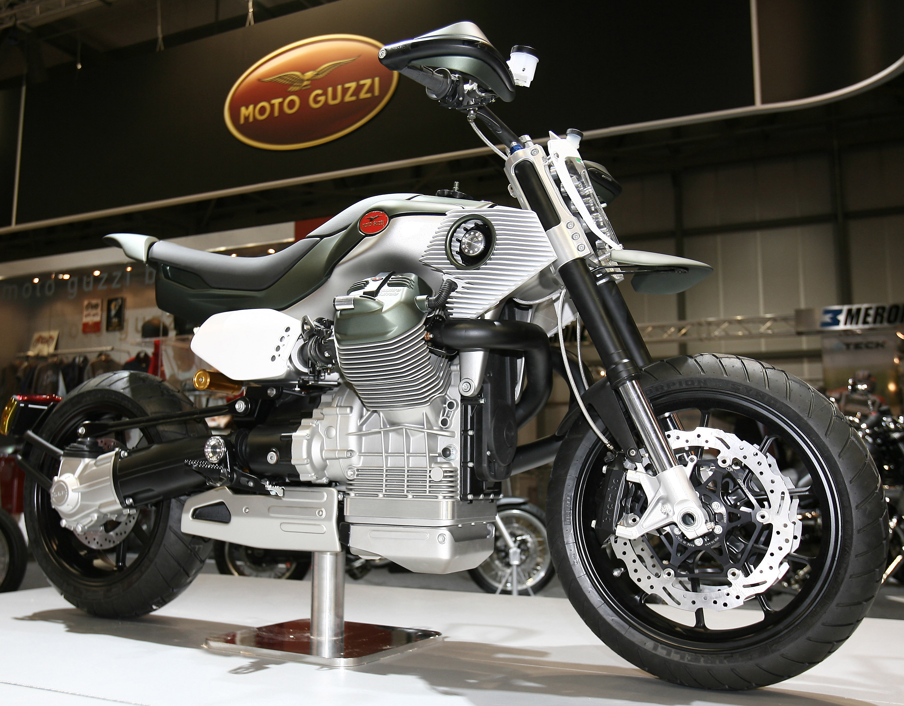 V12X_200911_13.jpg