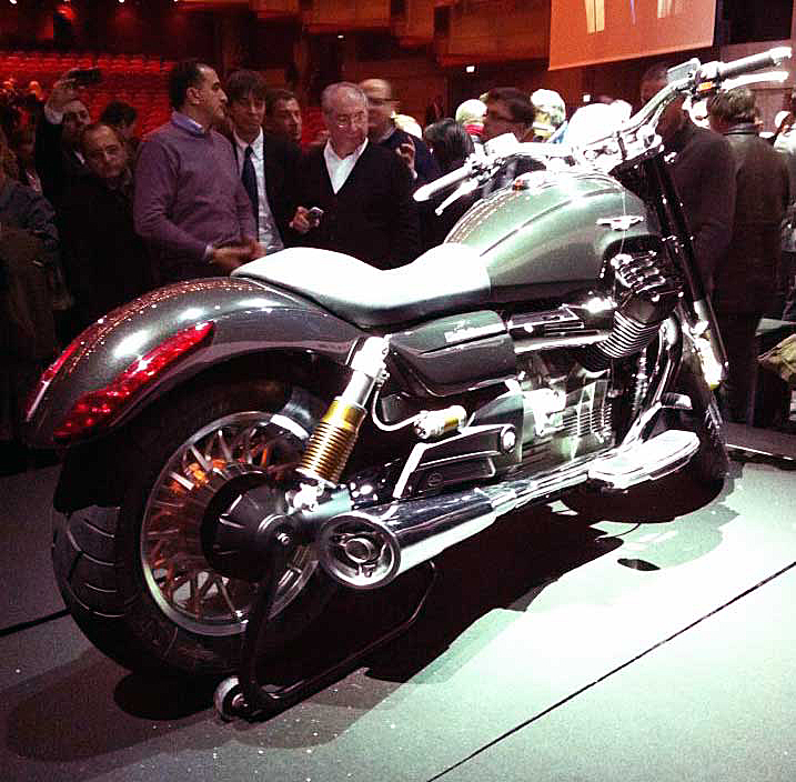 California1400Custom_201202_07.jpg