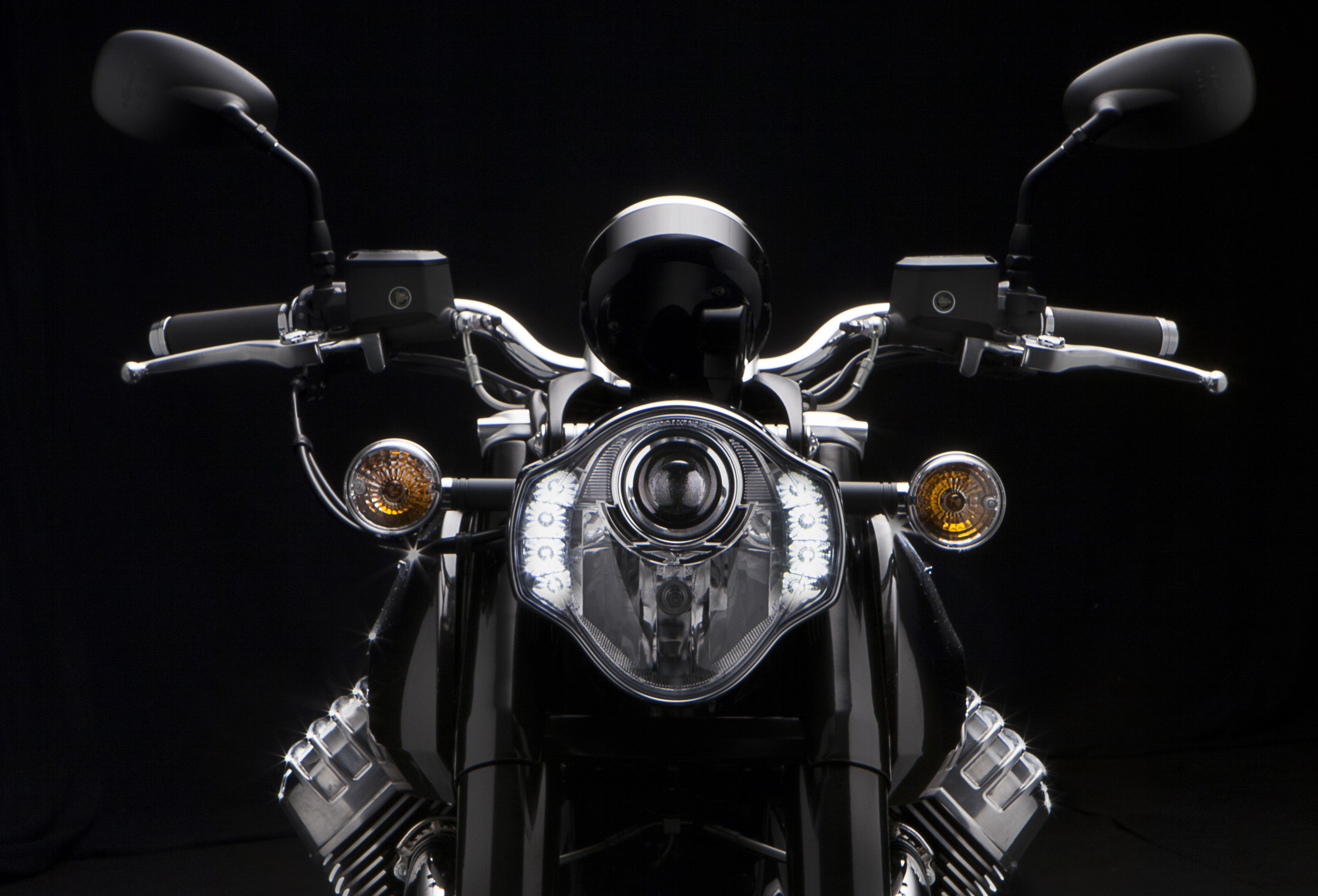 California1400Custom_EICMA20121113_019.jpg