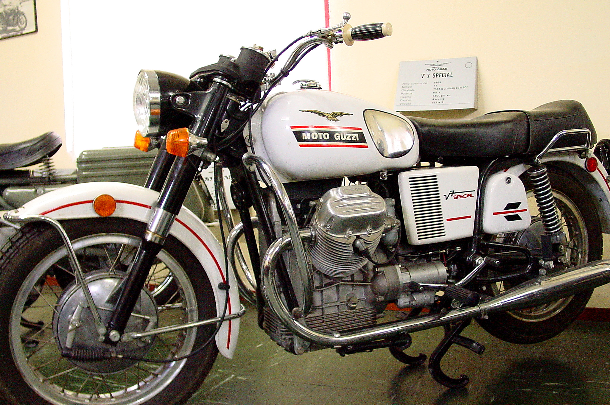 V7Special72_01.jpg