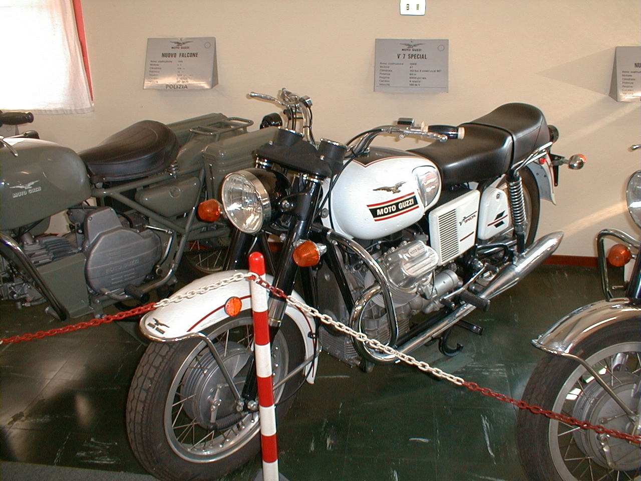 V7Special_03.jpg