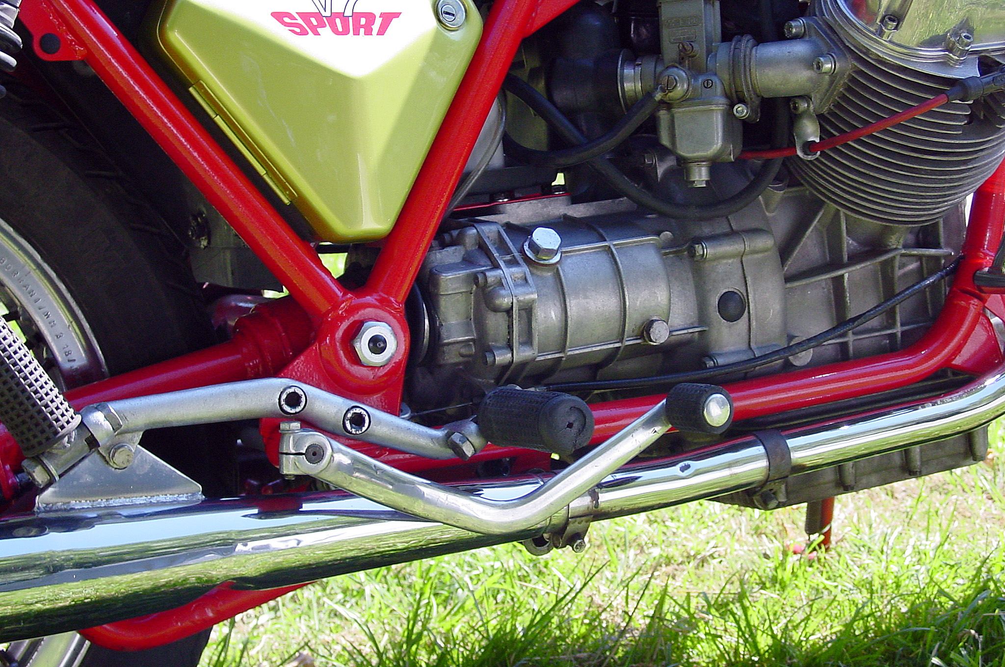 V7Sport72_04.jpg