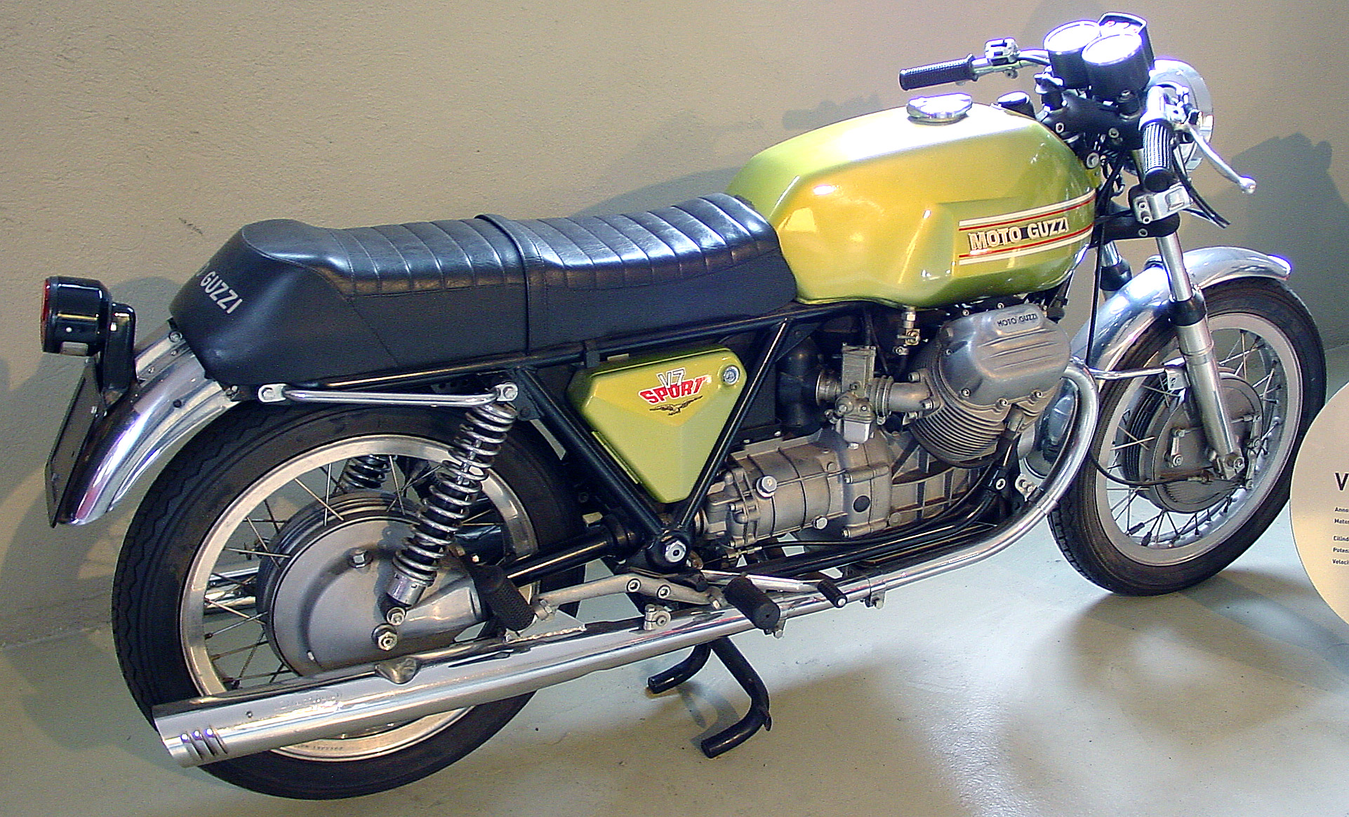 V7Sport72_12.jpg