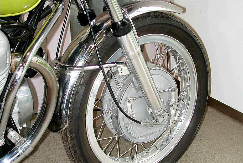 V7Sport74_08.jpg