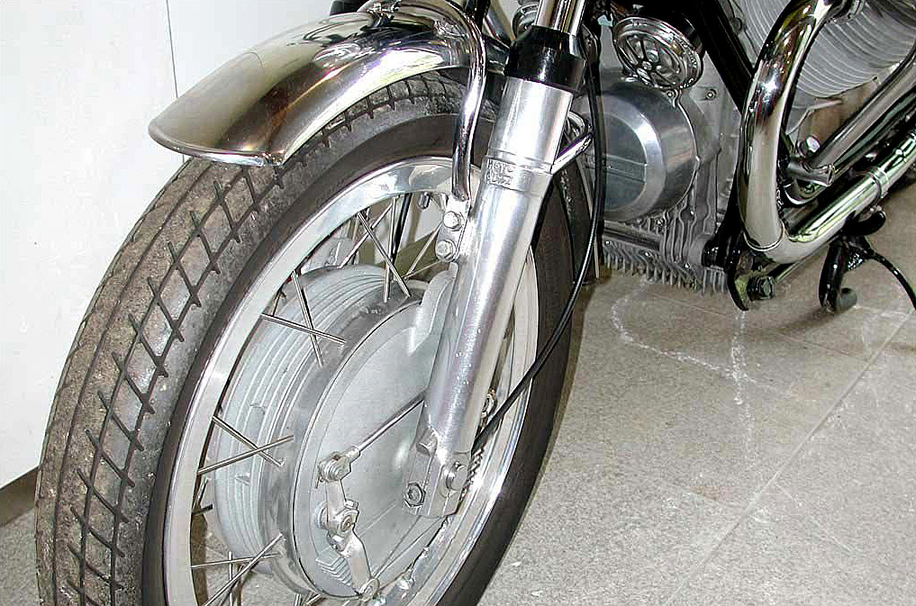V7Sport74_15.jpg