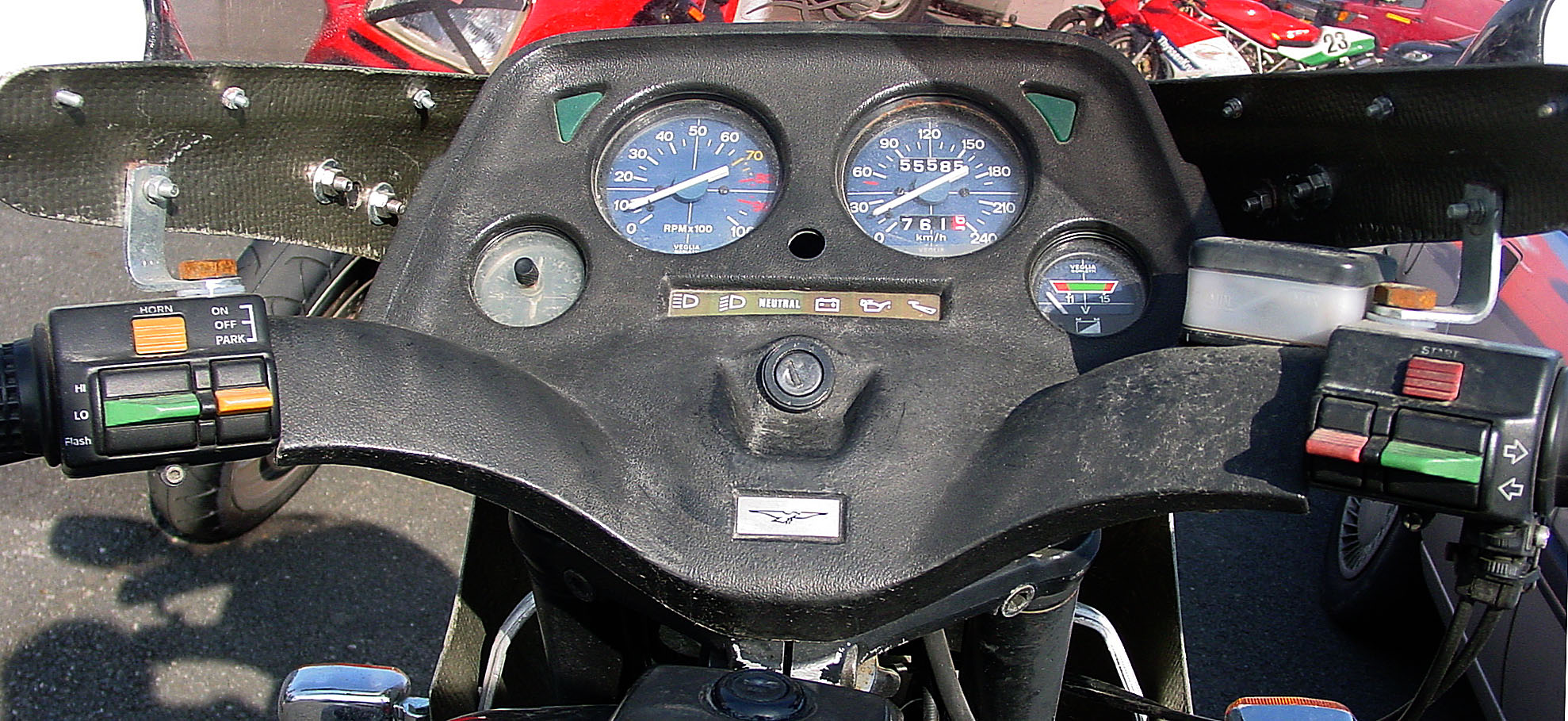 850T5_05.jpg