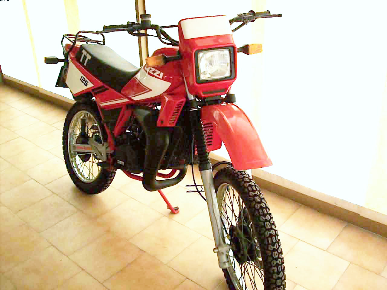 125TT_03.jpg