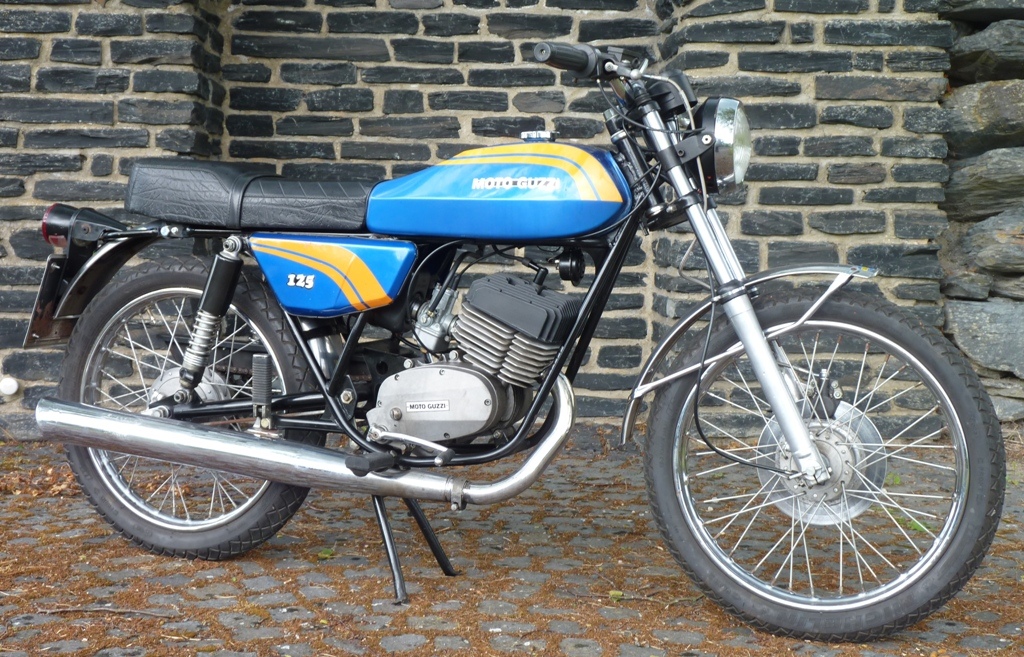 125Turismo78_01.jpg