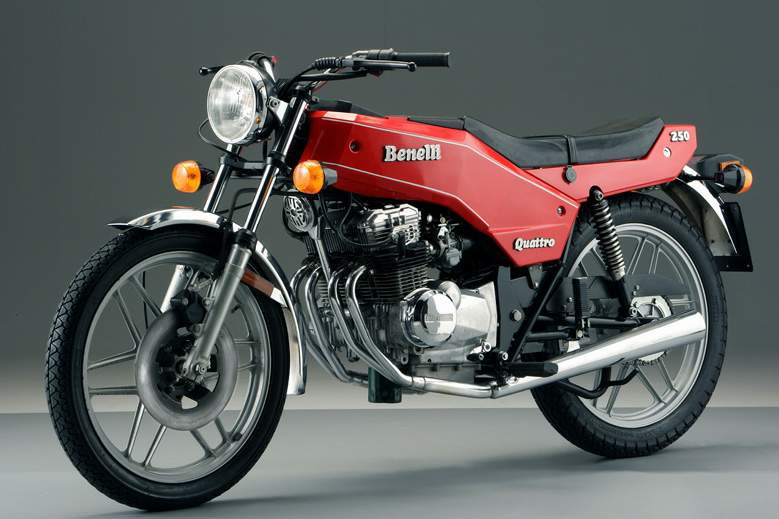250Quattro75_01