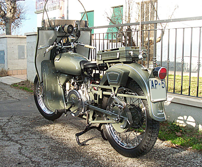 FalconeTurismo-PoliziaStradale-1960_02.jpg