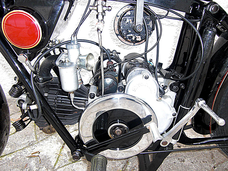 PL250-FaccettaNera-1937_06.jpg
