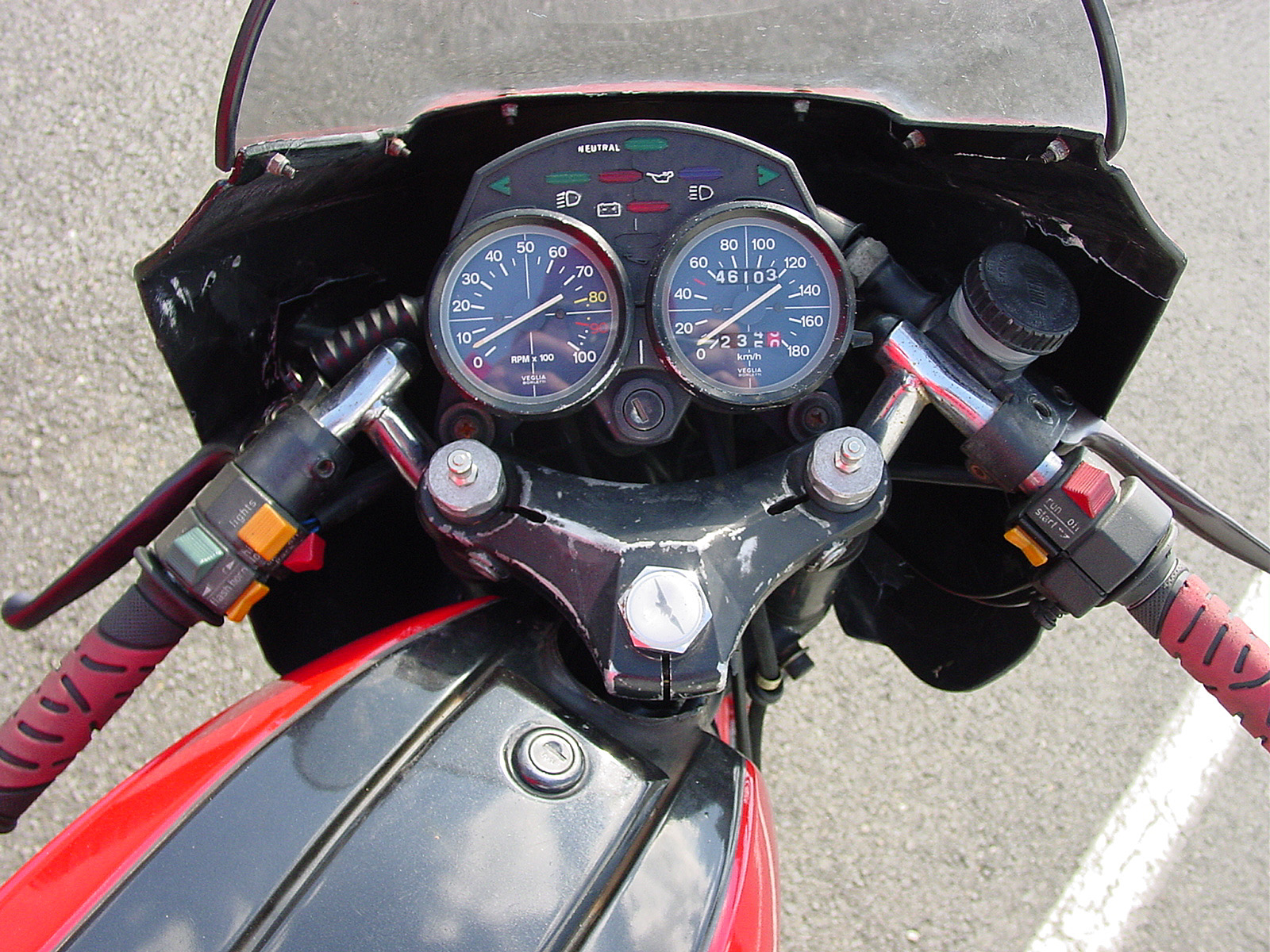 V35Imola82_003.jpg