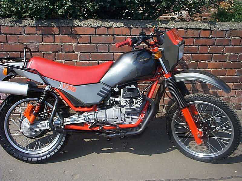 V35TT84_01.jpg