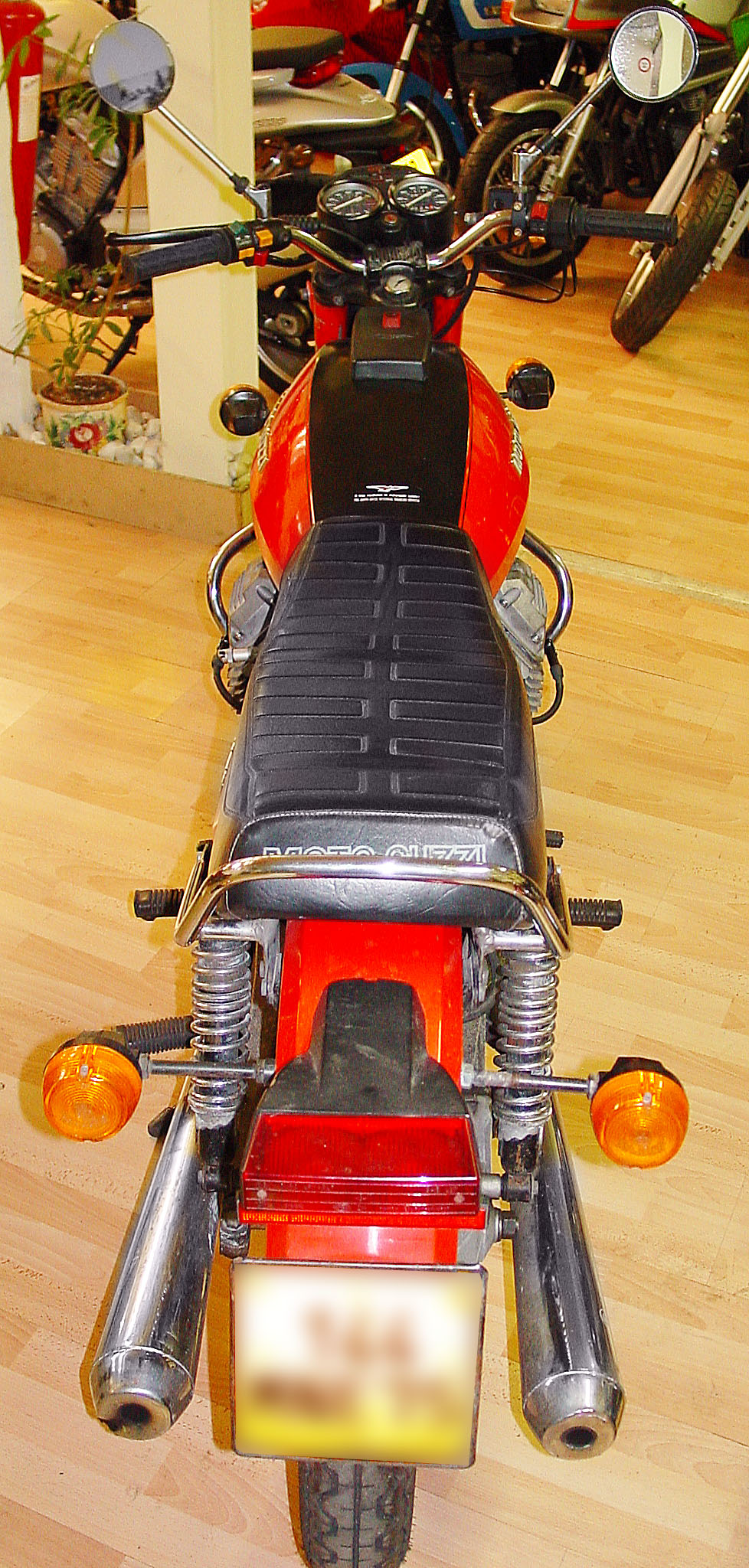 V50_77_05.jpg