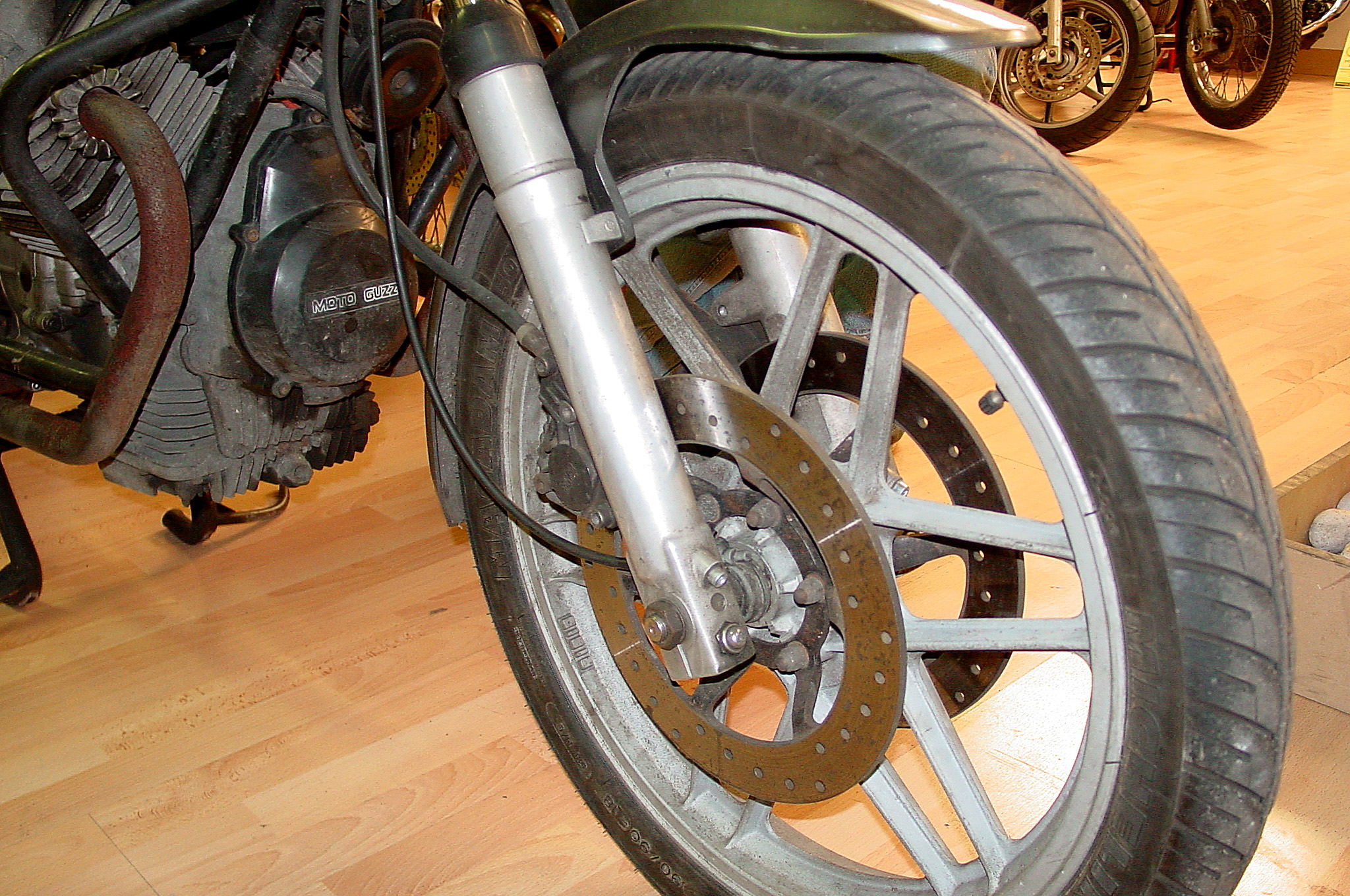 V50_3_82_07.jpg