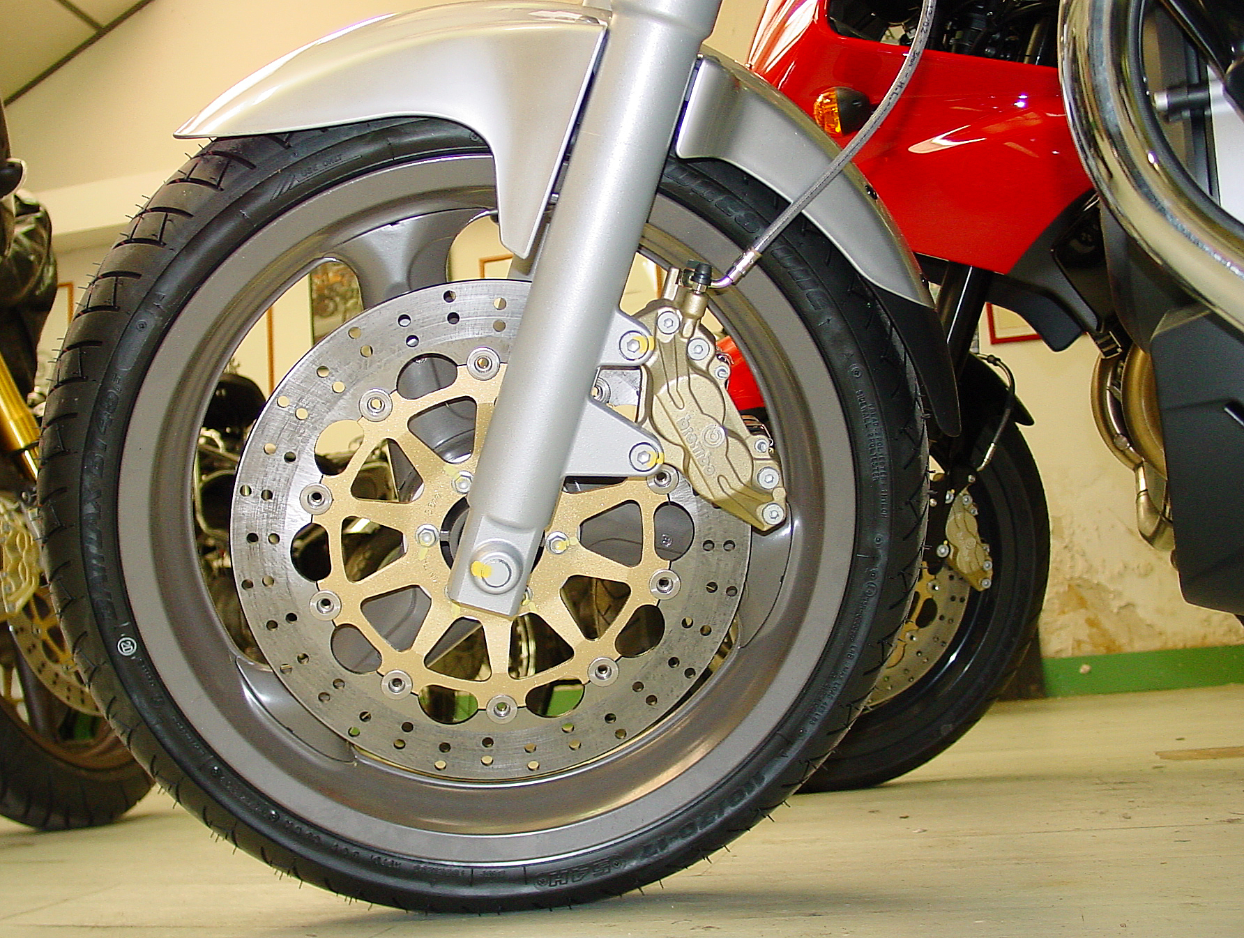 BrevaV750IE03_08.jpg