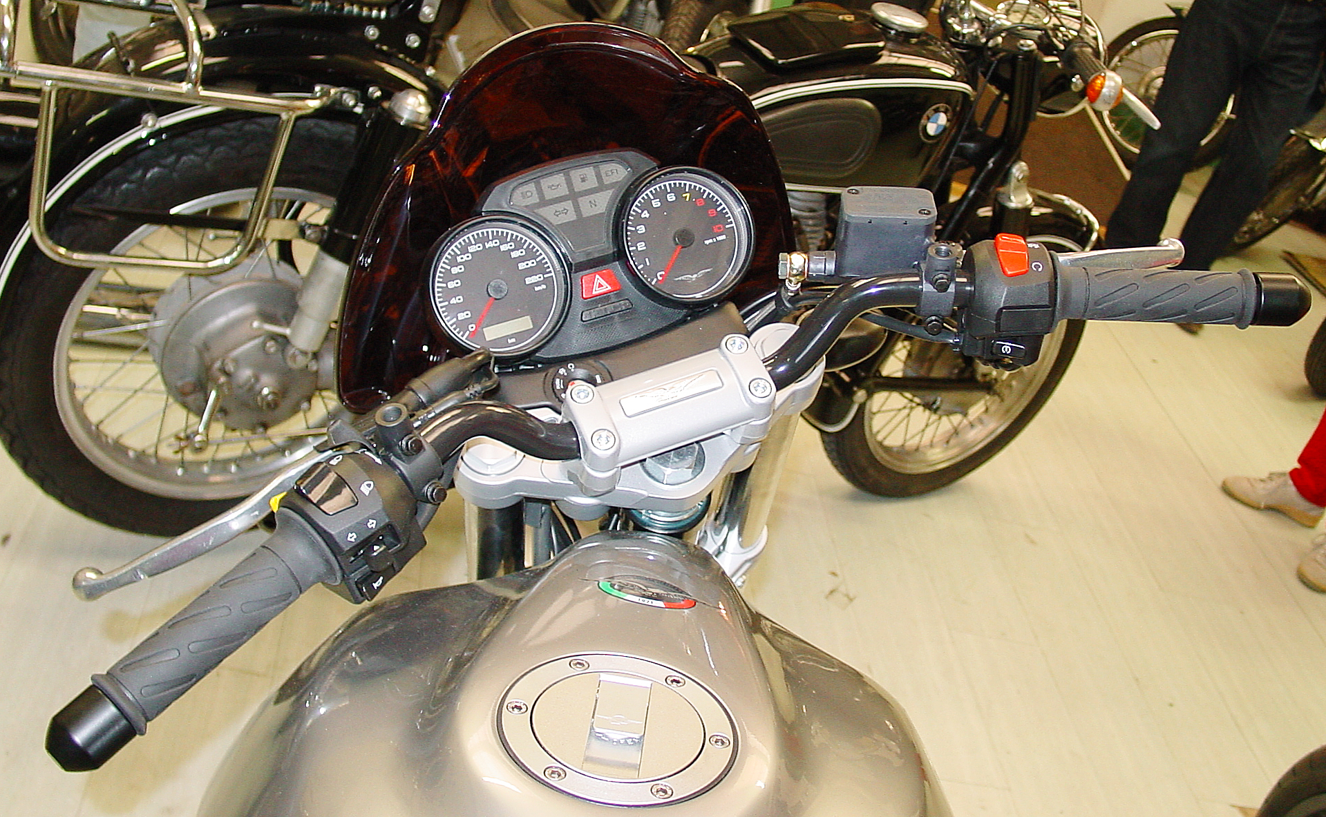 BrevaV750IE03_25.jpg