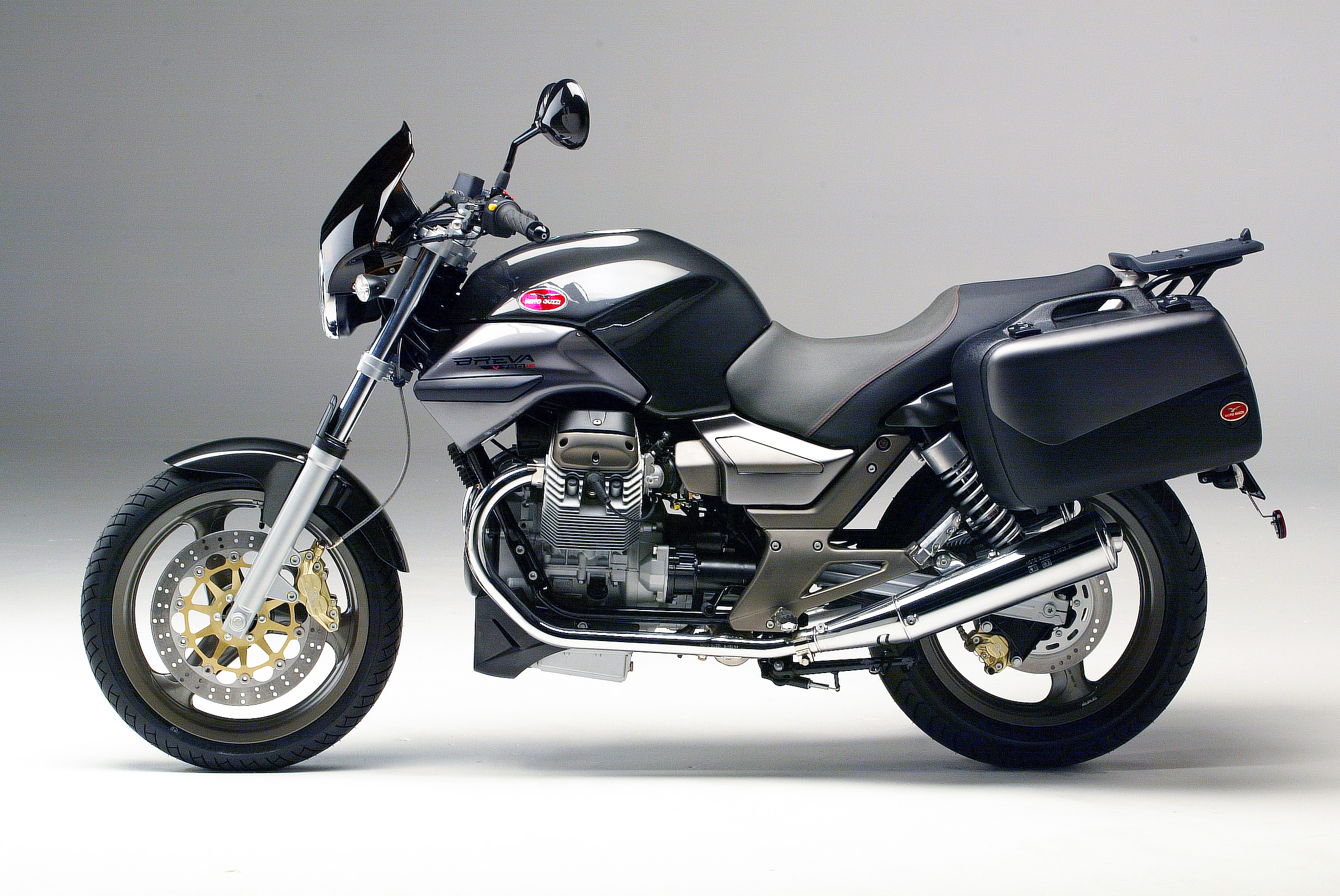 Breva750_04_16.jpg