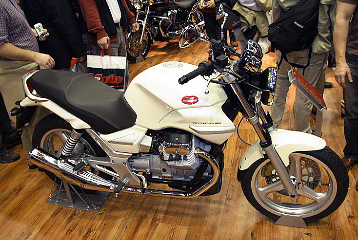 Breva750_06_01.jpg