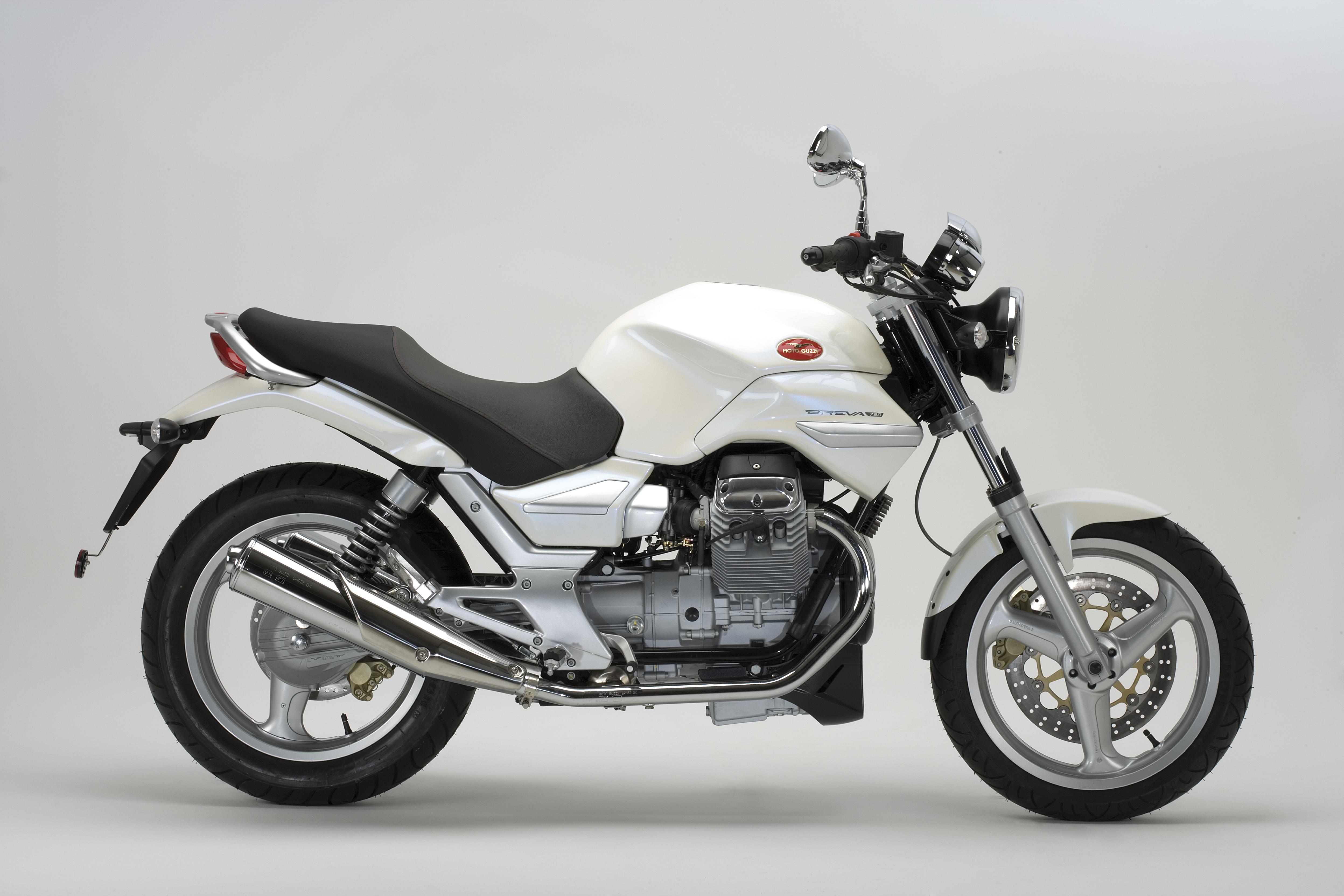 Breva750_06_02.jpg
