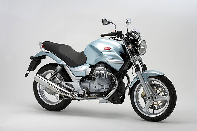 Breva750_06_09.jpg