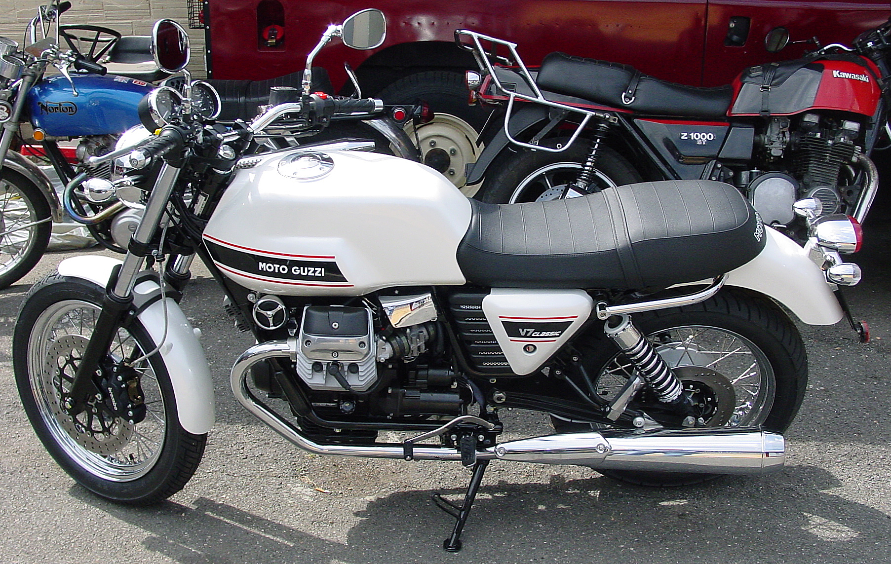 V7Classic_2008_01.jpg