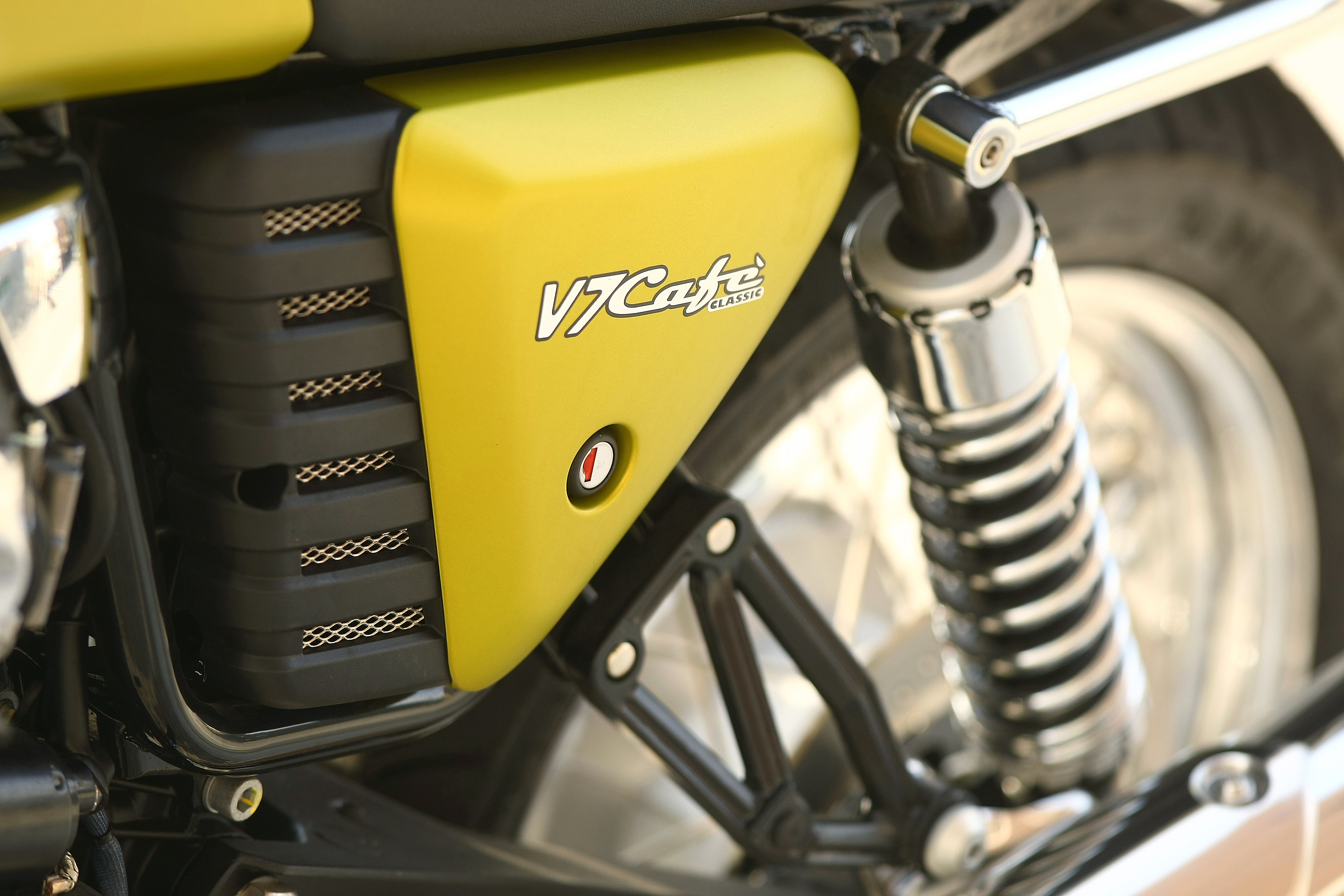 V7CafeClassic_200903_08.jpg