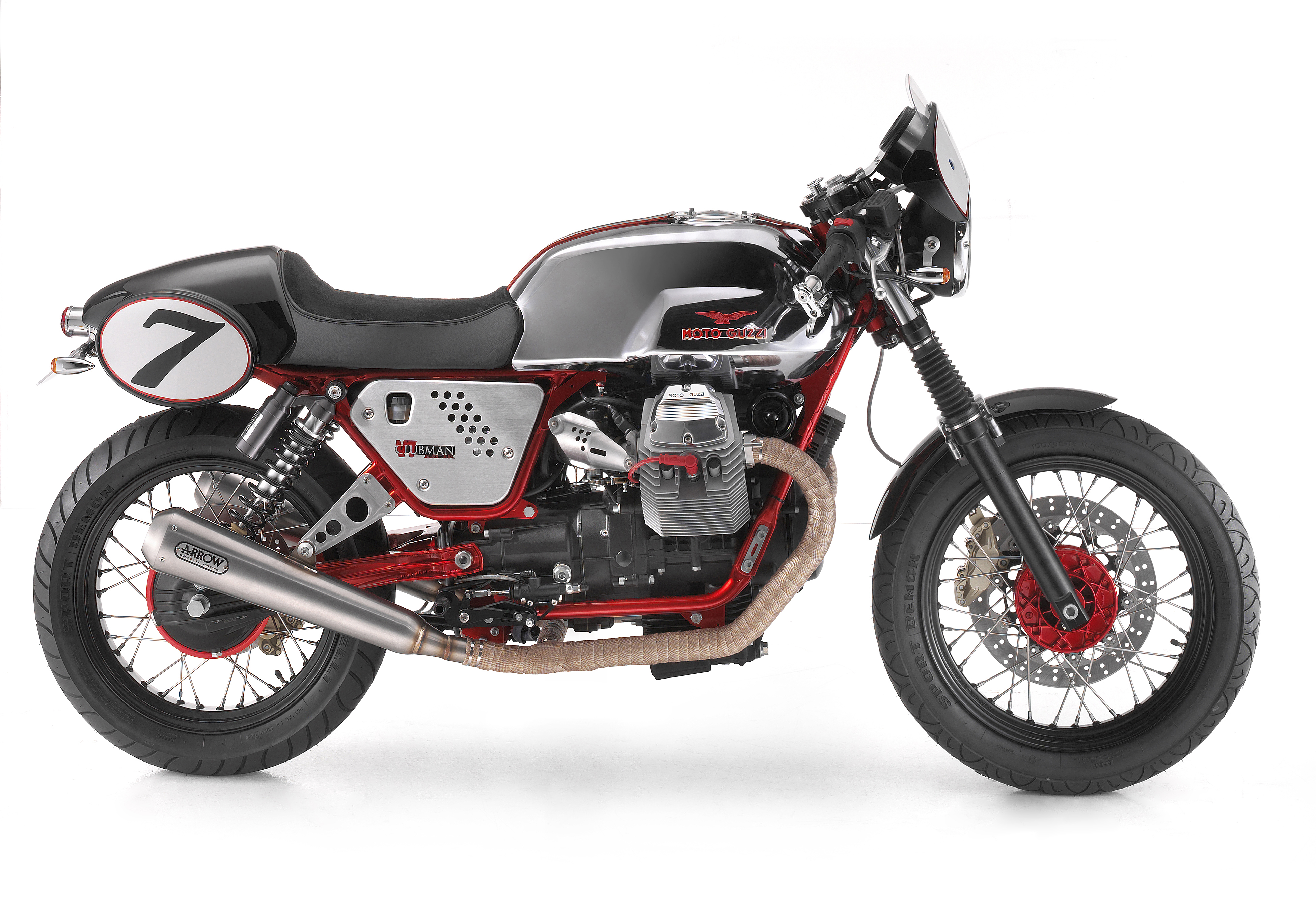 V7Clubman_Racer_200911_02.jpg