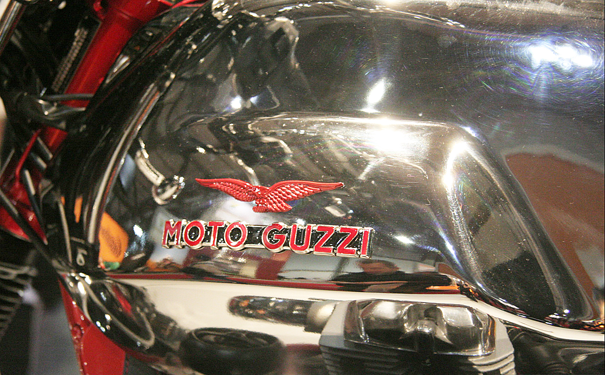 V7CafeRacer_20101103_01.jpg