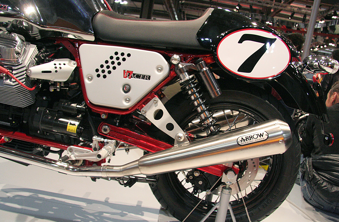 V7CafeRacer_20101103_06.jpg