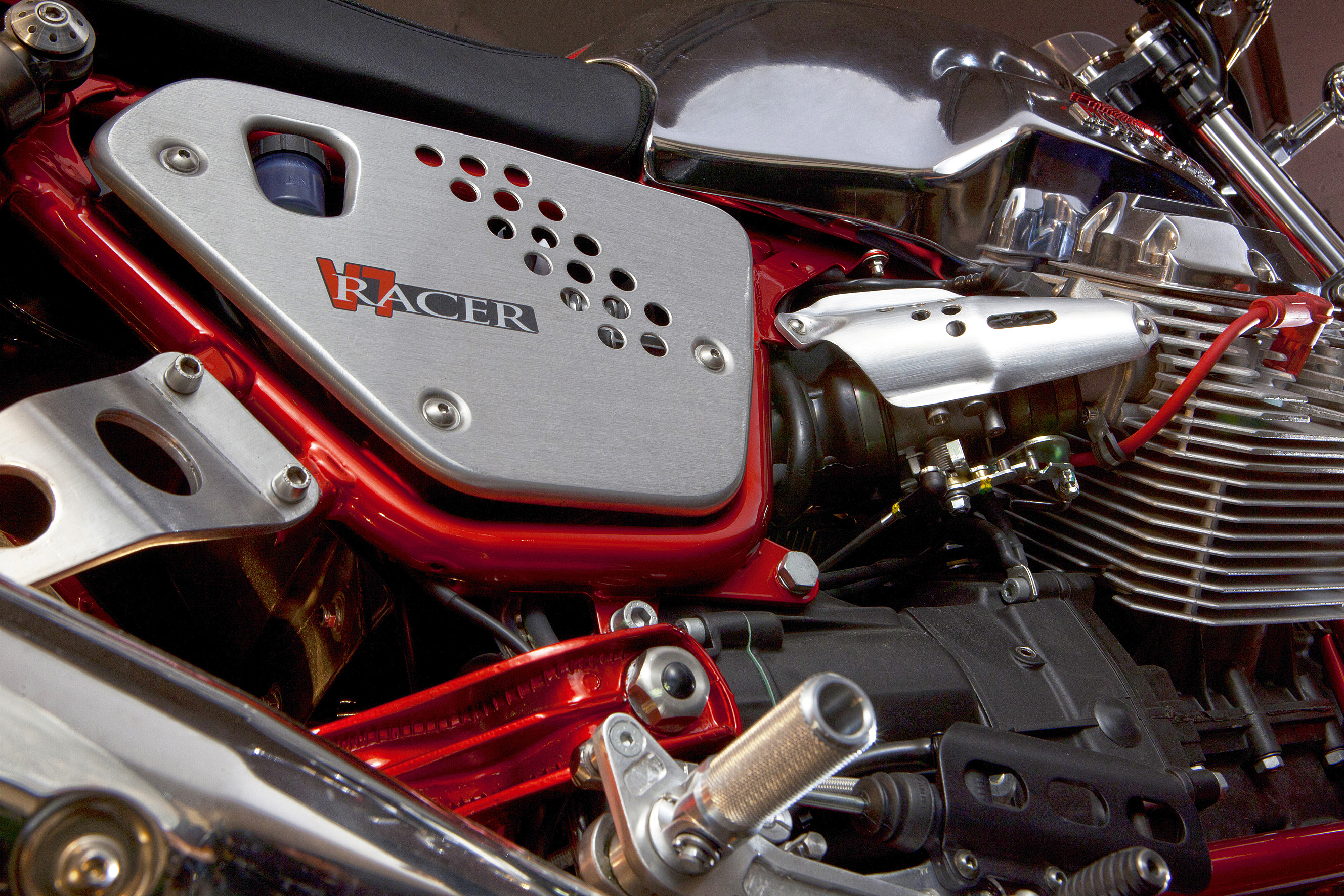 V7Racer_20110916_08.jpg