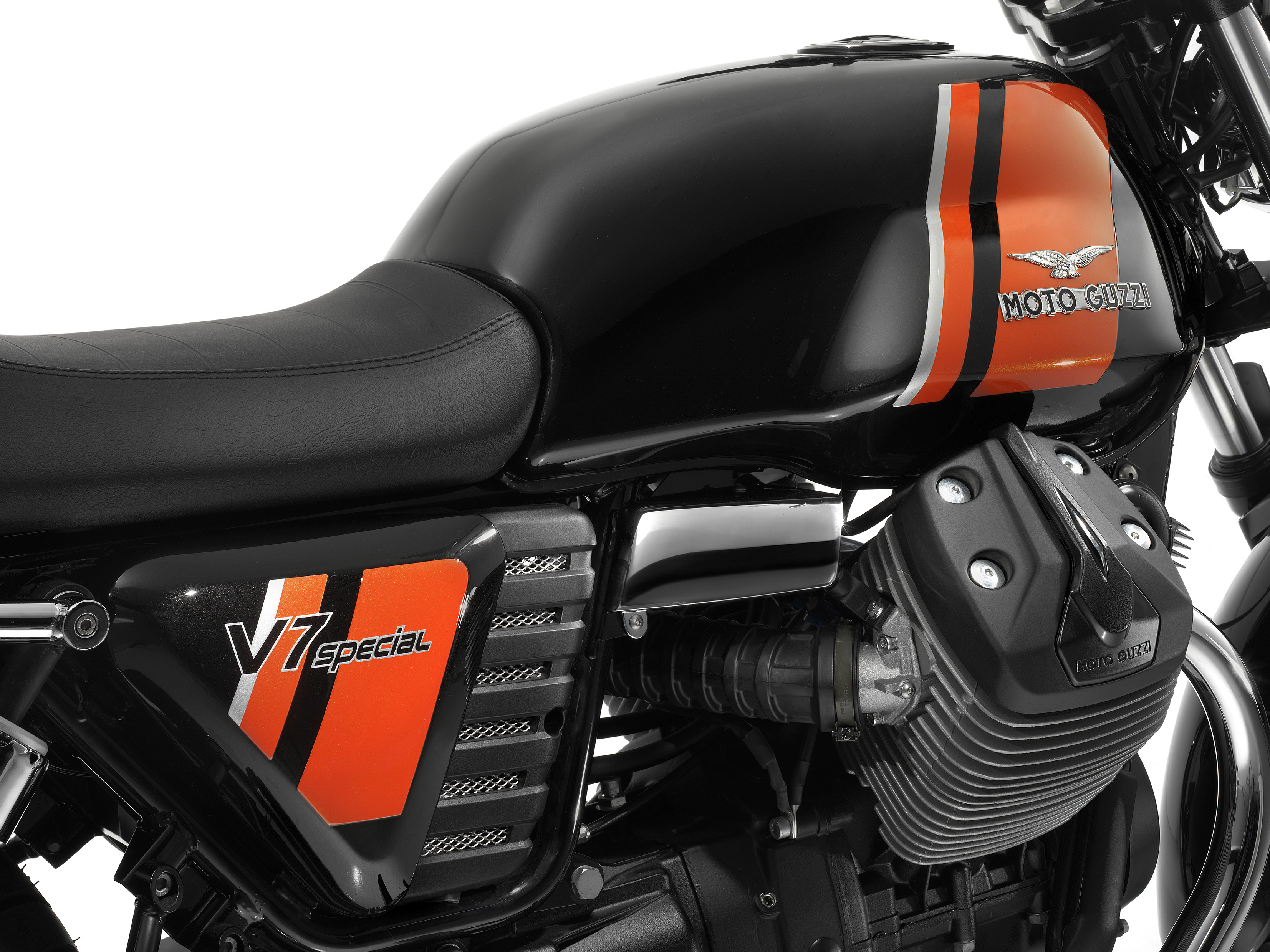V7Special_EICMA20121113_09.jpg