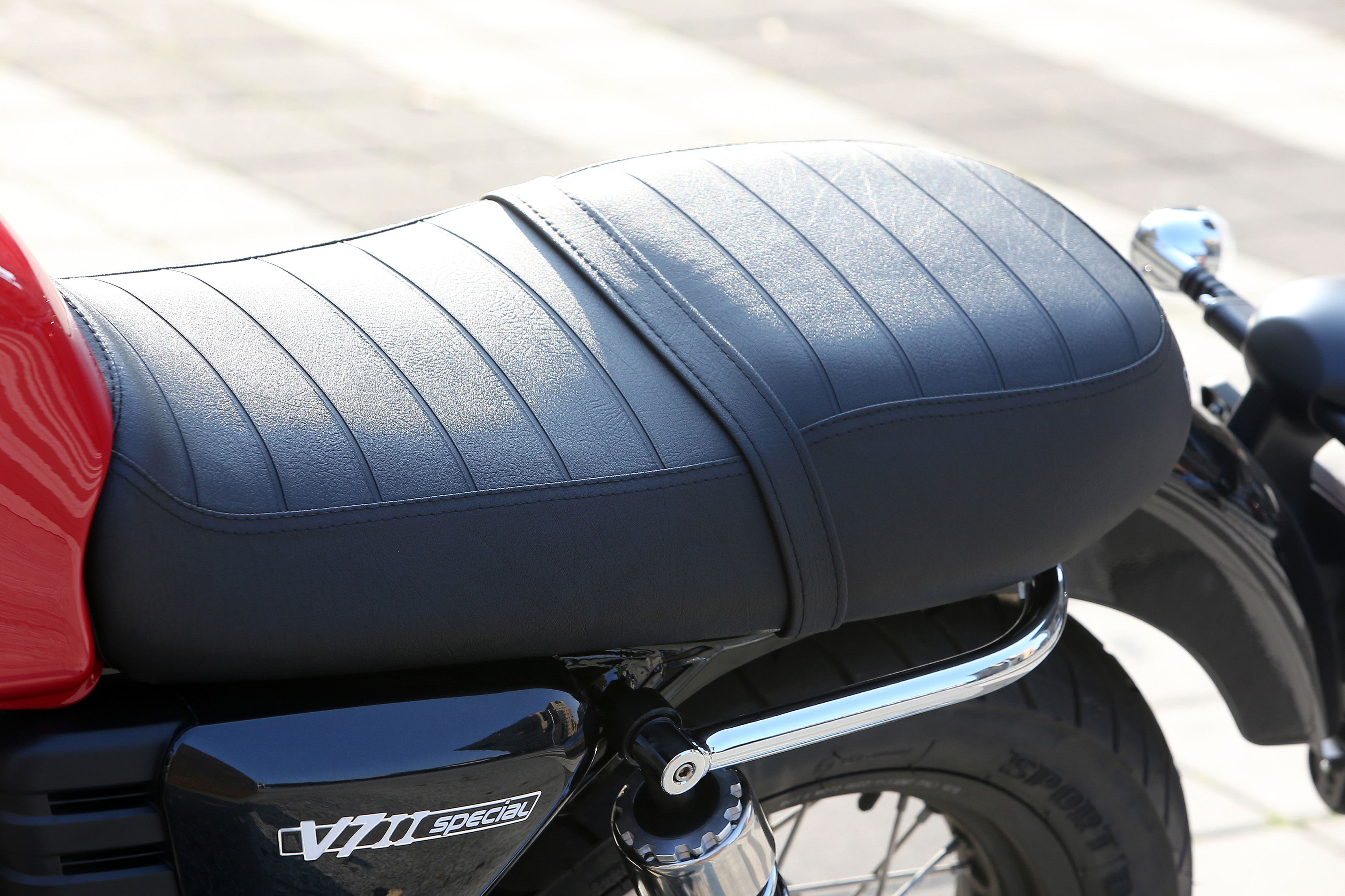 V7II_Special_2015_EICMA2014_05.jpg