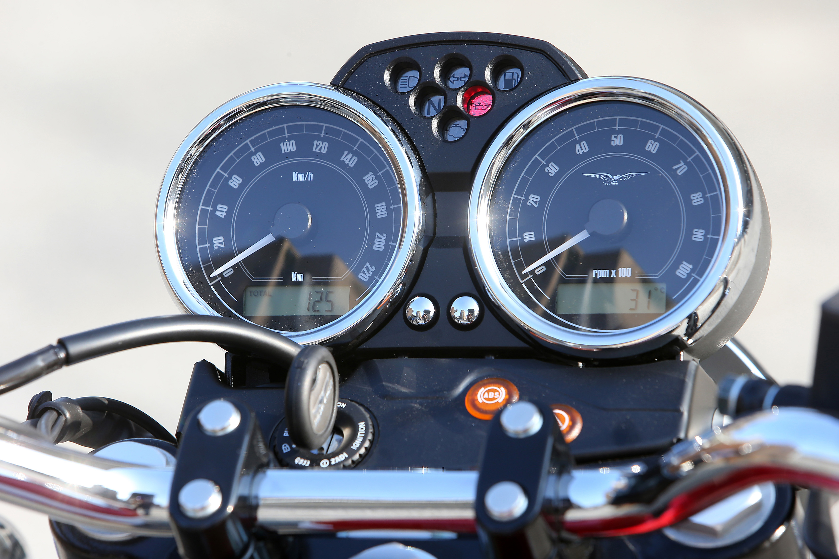 V7II_Special_2015_EICMA2014_07.jpg