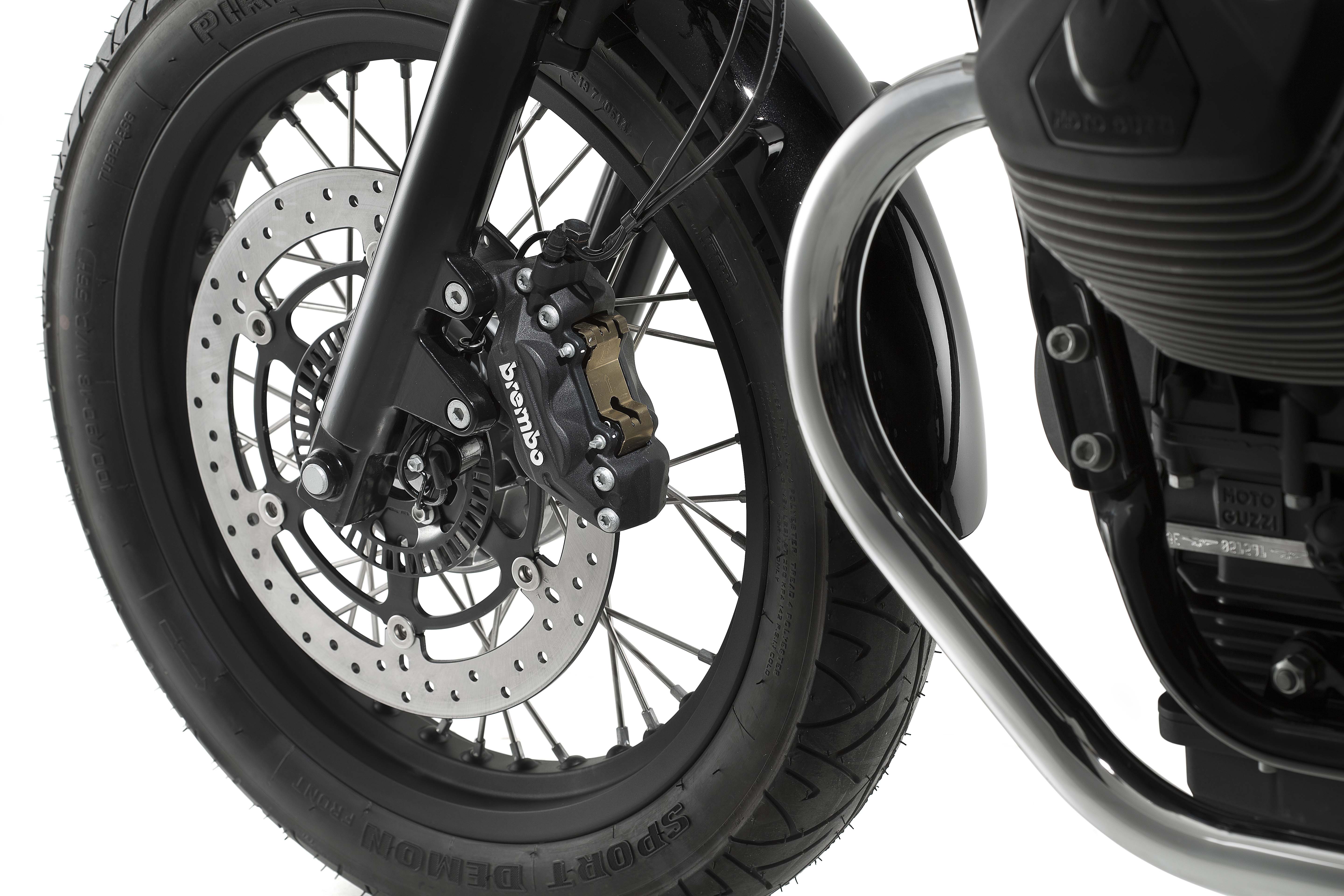 V7II_Special_Intermot20140930_11.jpg