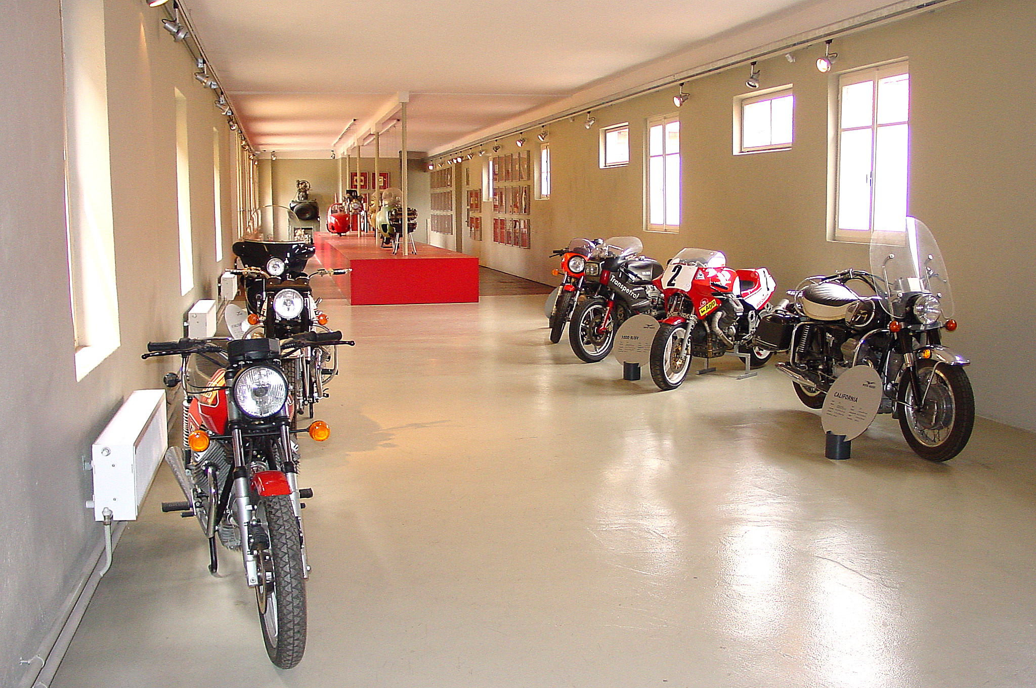 Musee2004_03.jpg