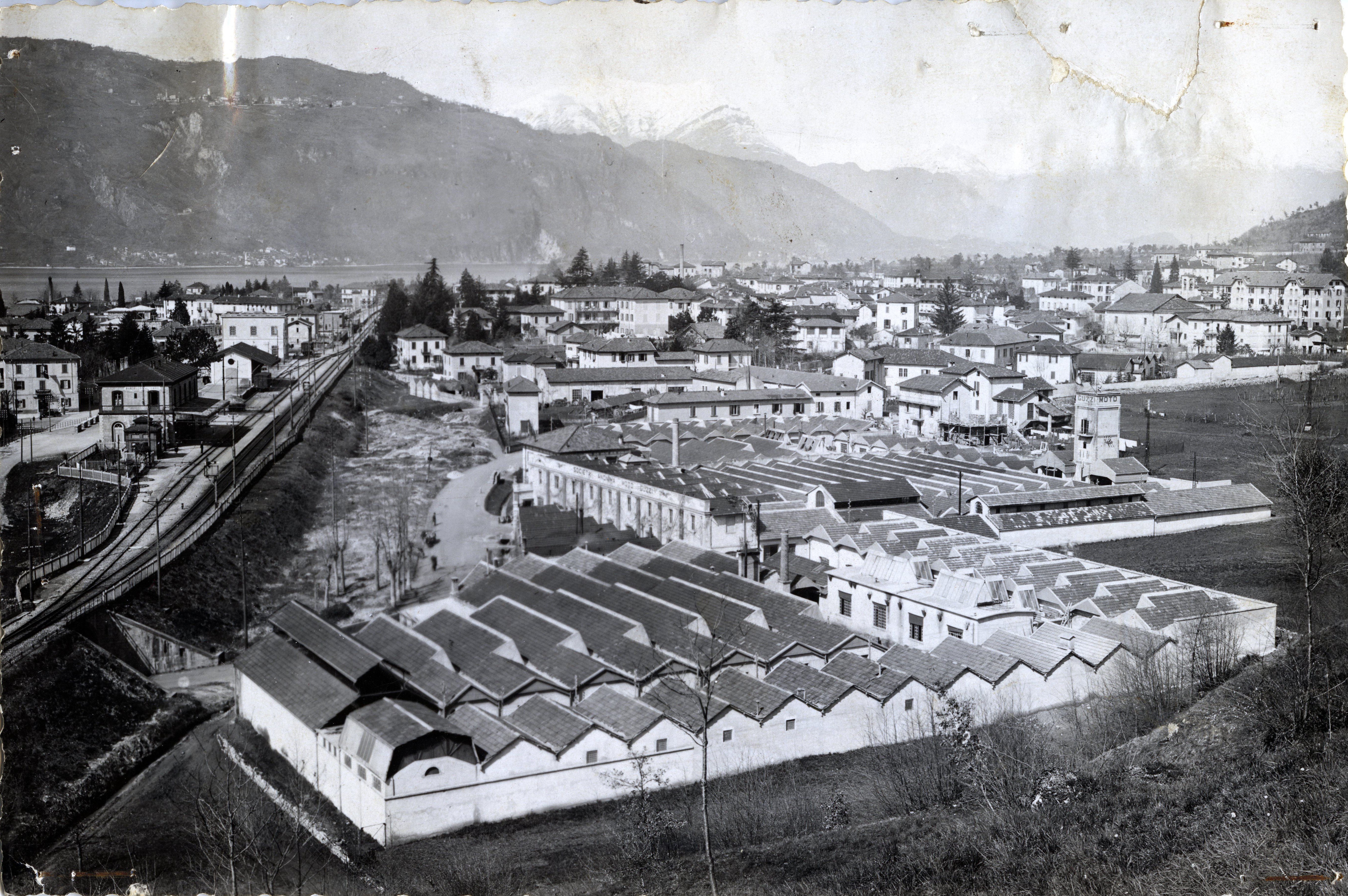 1933-1935_Usine_01.jpg