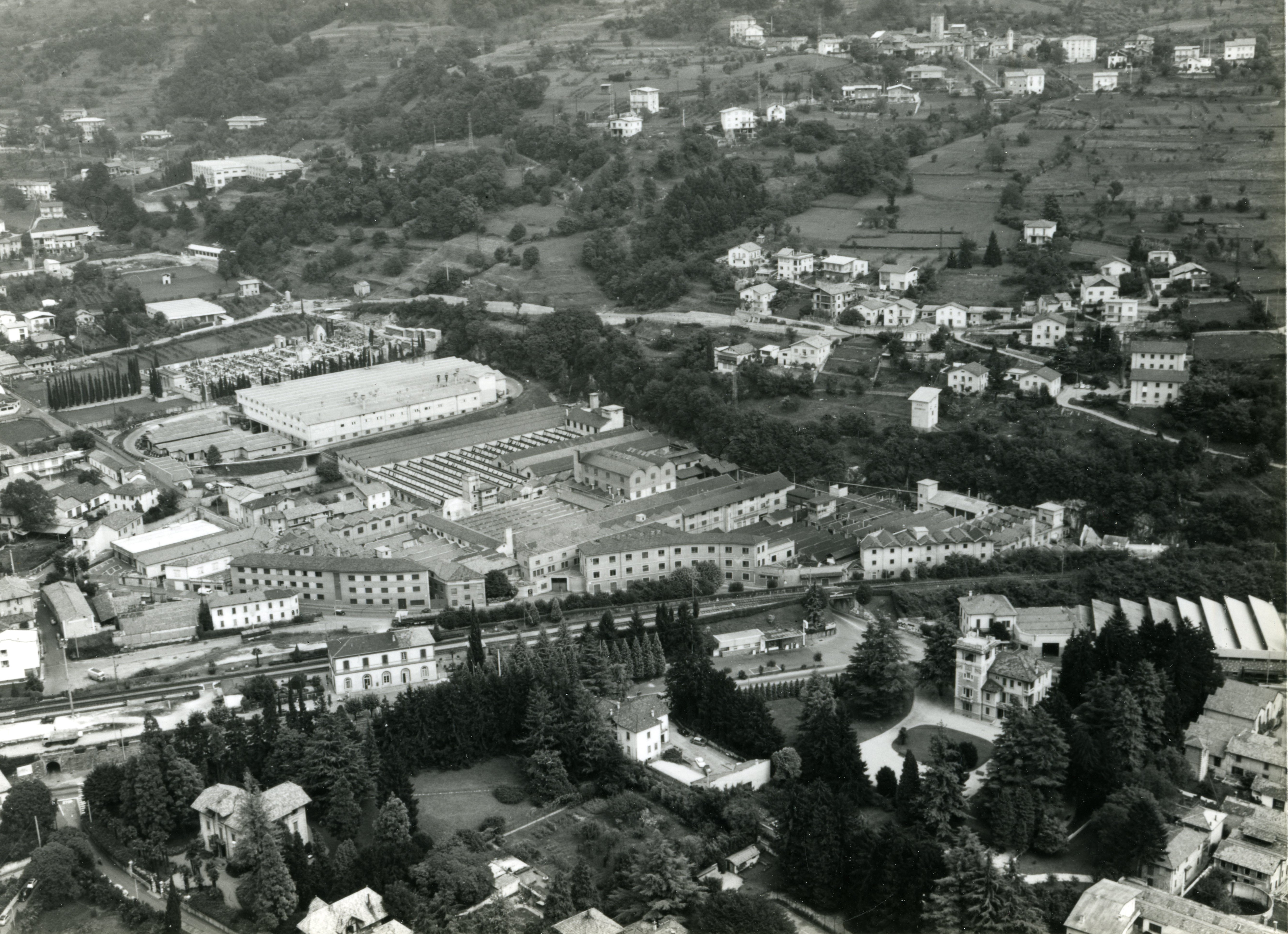 1967-1973_Usine_02.jpg